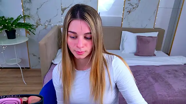 SweetyLicky online show from 20, 4, 2026