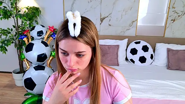 SweetyLicky online show from 21, 6, 2026