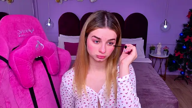 SweetyLicky online show from 15, 12, 2025