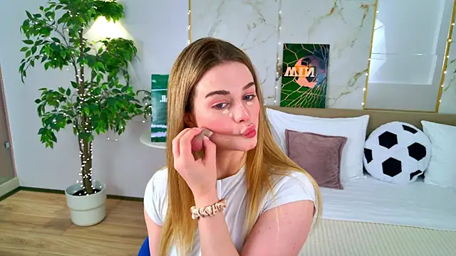 SweetyLicky online show from 29, 6, 2026