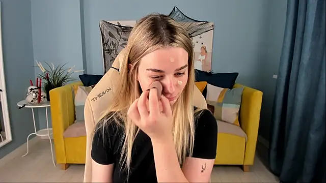 SweetyLicky online show from 26, 10, 2025