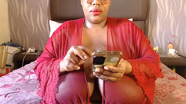 Snapshot of BoobsQueen46K chatting on 18, 7, 2026 BoobsQueen46K online show from 18, 7, 2026