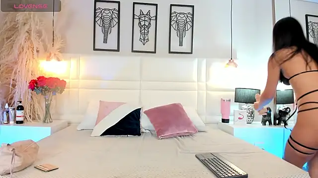 Viollet xoxo online show from 16, 10, 2025