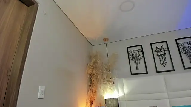 Viollet xoxo online show from 28, 11, 2025