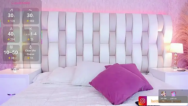 Viollet xoxo online show from 5, 2, 2026