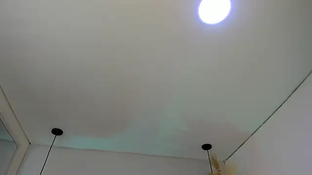 Snapshot of Viollet_xoxo chatting on 3, 10, 2025 Viollet xoxo online show from 3, 10, 2025