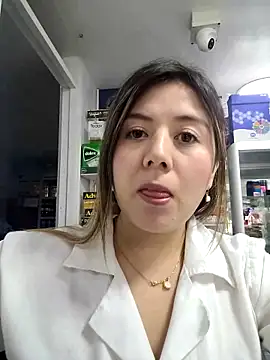 Sophie del Castillo online show from 16, 11, 2025