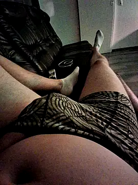 fuuck3dAss online show from 24, 10, 2025