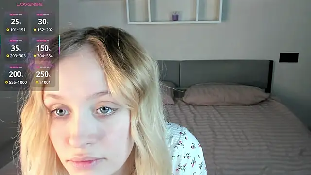 Julliakoill online show from 25, 10, 2025