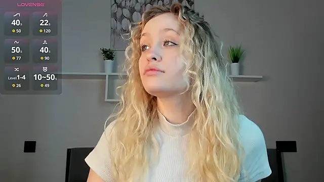 Julliakoill online show from 6, 11, 2025