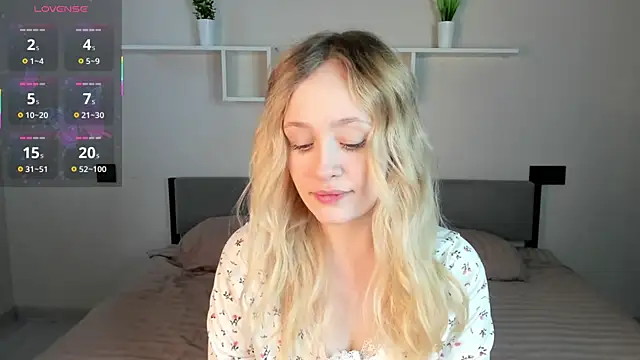 Julliakoill online show from 27, 10, 2025