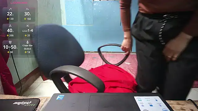 Xue weng online show from 13, 11, 2025