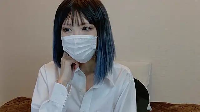 sarina at online show from 4, 12, 2025