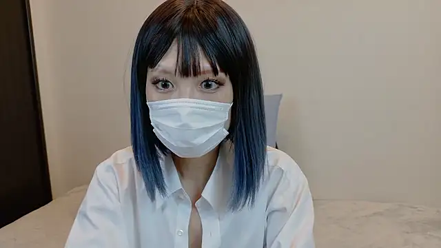 sarina at online show from 7, 11, 2025