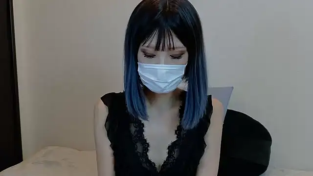 sarina at online show from 22, 10, 2025