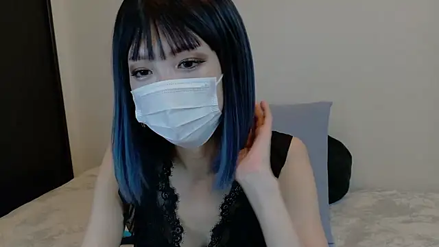 sarina at online show from 13, 1, 2026