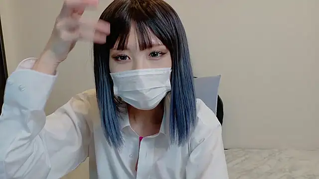 Snapshot of sarina_at chatting on 6, 5, 2026 sarina at online show from 6, 5, 2026
