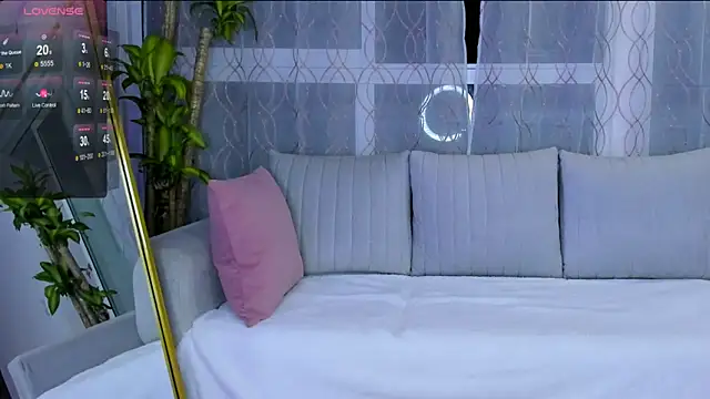 Snapshot of Valkyrie_sky chatting on 18, 6, 2026 Valkyrie sky online show from 18, 6, 2026
