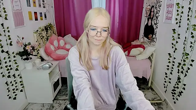 BellaMontgomery online show from 20, 3, 2026