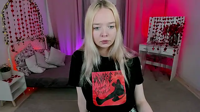 BellaMontgomery online show from 10, 2, 2026