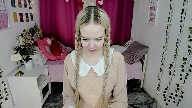 Snapshot of BellaMontgomery chatting on 30, 5, 2026 BellaMontgomery online show from 30, 5, 2026