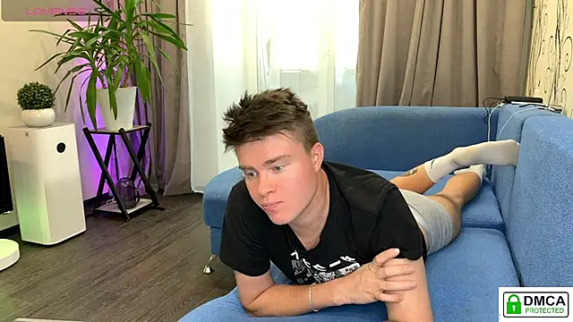 holy eggs 02 online show from 14, 9, 2025