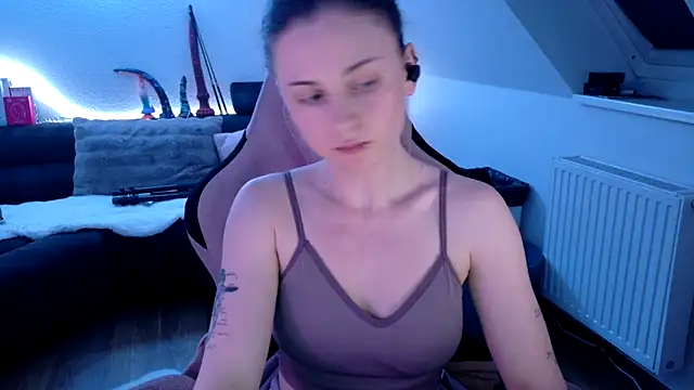 Snapshot of Melly4You chatting on 31, 5, 2026 Melly4You online show from 31, 5, 2026