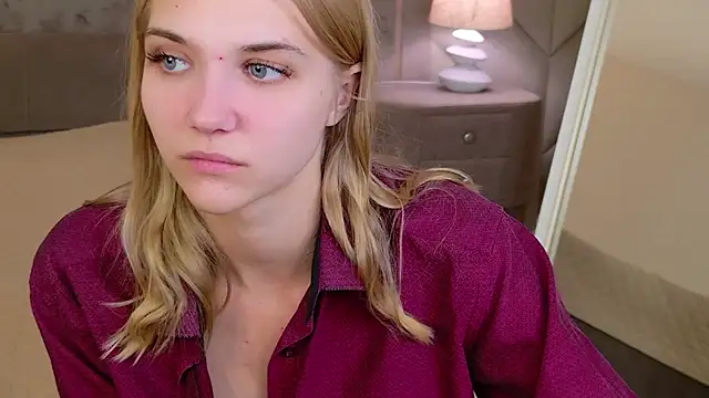4example Chloe online show from 22, 7, 2026