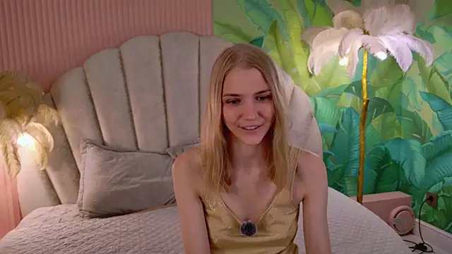 4example Chloe online show from 14, 6, 2026
