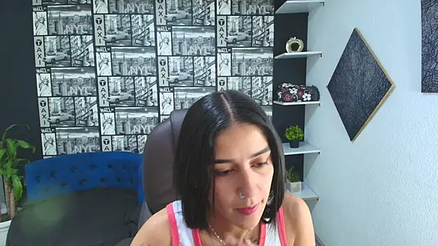 DanielaMonroe online show from 6, 10, 2025