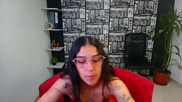 DanielaMonroe online show from 13, 5, 2026