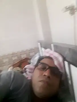 Snapshot of Hot-boy077 chatting on 29, 11, 2025 Hot-boy077 online show from 29, 11, 2025