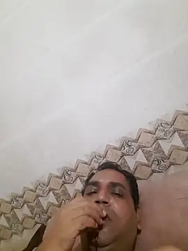 Snapshot of Hot-boy077 chatting on 3, 11, 2025 Hot-boy077 online show from 3, 11, 2025