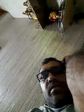 Hot-boy077 online show from 17, 1, 2026