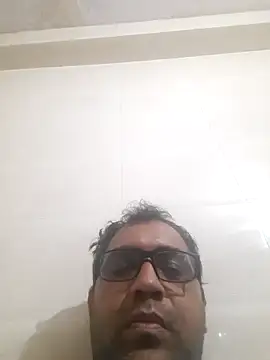 Snapshot of Hot-boy077 chatting on 6, 11, 2025 Hot-boy077 online show from 6, 11, 2025