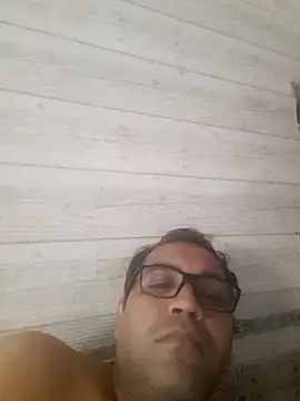 Snapshot of Hot-boy077 chatting on 4, 11, 2025 Hot-boy077 online show from 4, 11, 2025