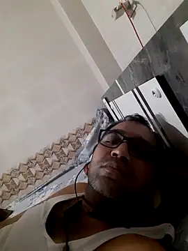 Snapshot of Hot-boy077 chatting on 14, 10, 2025 Hot-boy077 online show from 14, 10, 2025