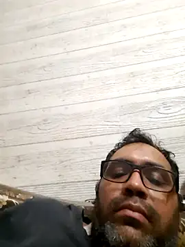 Hot-boy077 online show from 4, 3, 2026