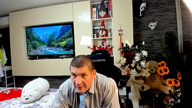 Snapshot of SpartacusDaddy48 chatting on 14, 5, 2026 SpartacusDaddy48 online show from 14, 5, 2026