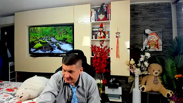 SpartacusDaddy48 online show from 1, 4, 2026