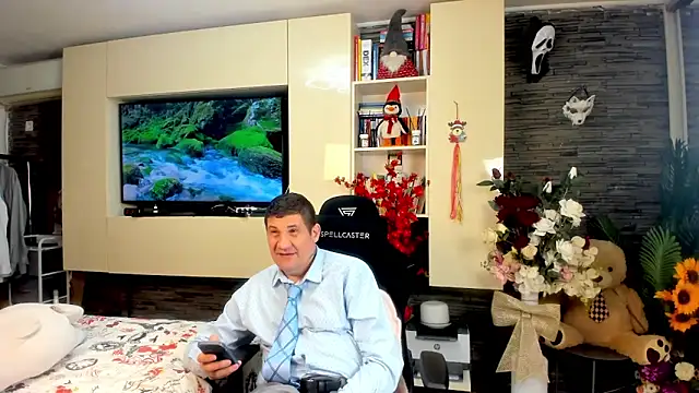 SpartacusDaddy48 online show from 22, 4, 2026