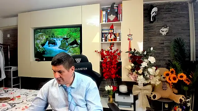 Snapshot of SpartacusDaddy48 chatting on 26, 4, 2026 SpartacusDaddy48 online show from 26, 4, 2026