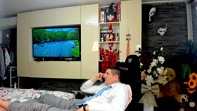 SpartacusDaddy48 online show from 15, 4, 2026