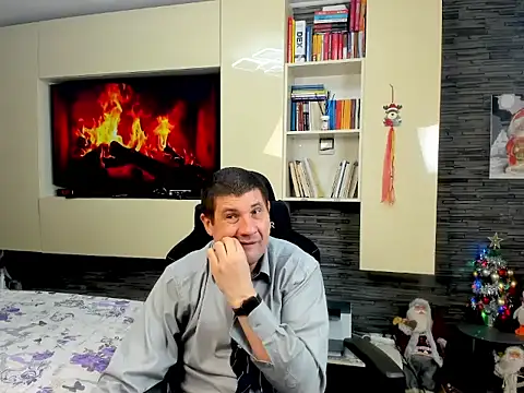 SpartacusDaddy48 online show from 14, 2, 2026