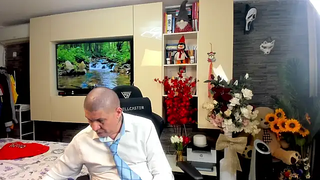 Snapshot of SpartacusDaddy48 chatting on 2, 5, 2026 SpartacusDaddy48 online show from 2, 5, 2026