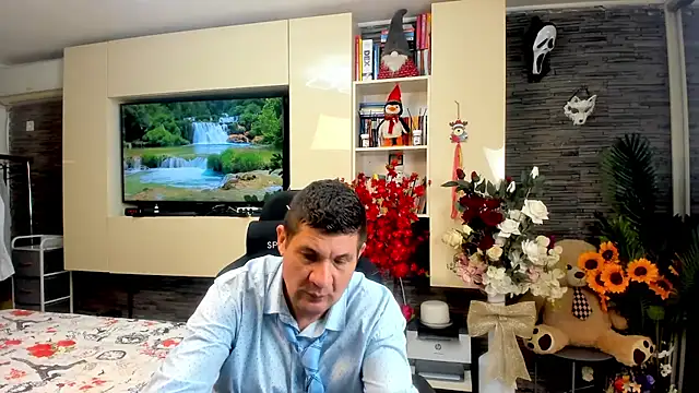 Snapshot of SpartacusDaddy48 chatting on 25, 4, 2026 SpartacusDaddy48 online show from 25, 4, 2026