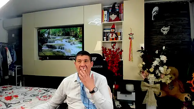 SpartacusDaddy48 online show from 18, 4, 2026