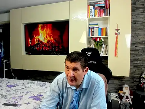 SpartacusDaddy48 online show from 8, 2, 2026