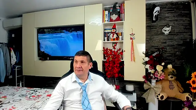 SpartacusDaddy48 online show from 11, 4, 2026