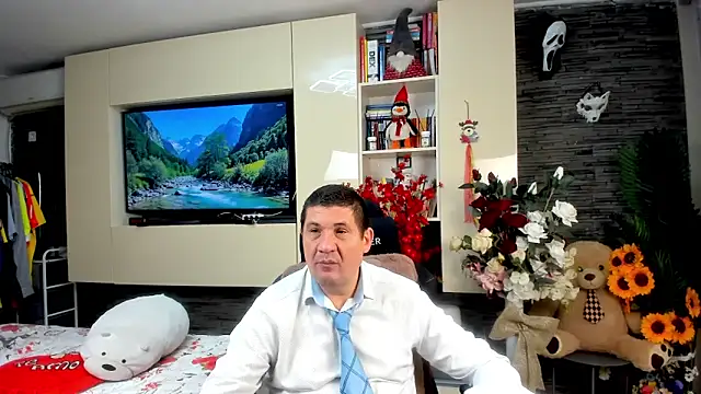 Snapshot of SpartacusDaddy48 chatting on 3, 6, 2026 SpartacusDaddy48 online show from 3, 6, 2026